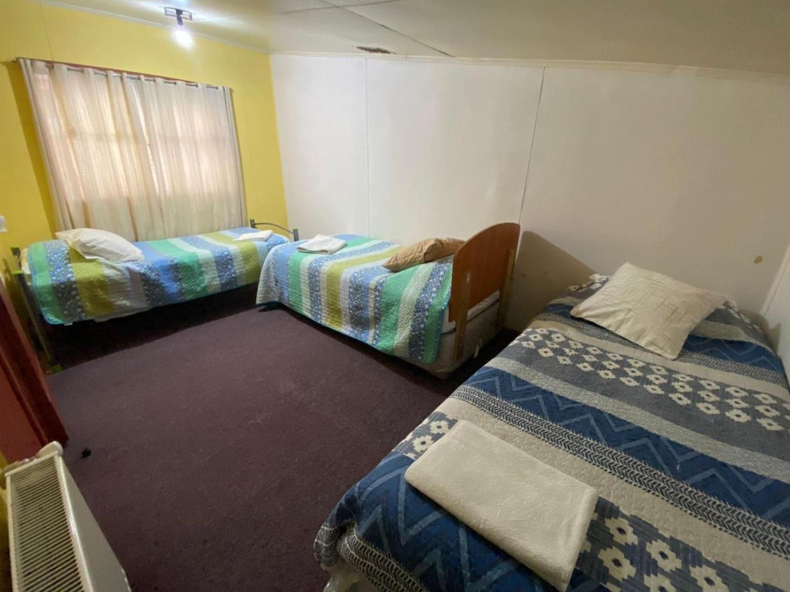 Hostal Bernardita ปวยร์โตนาตาเลส ภายนอก รูปภาพ